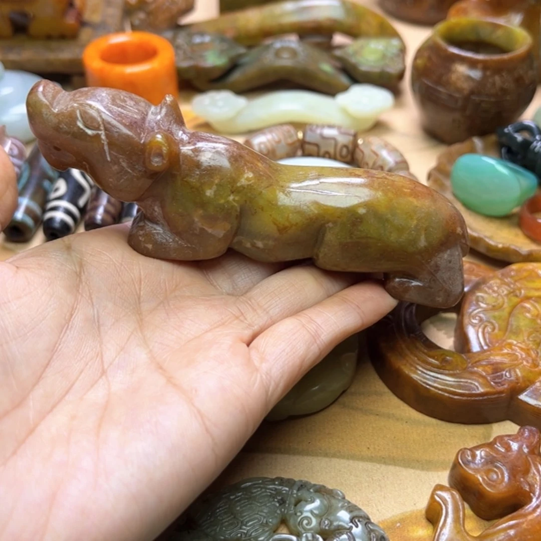 【闪购商品】蛇纹石玉颈饰未镶嵌