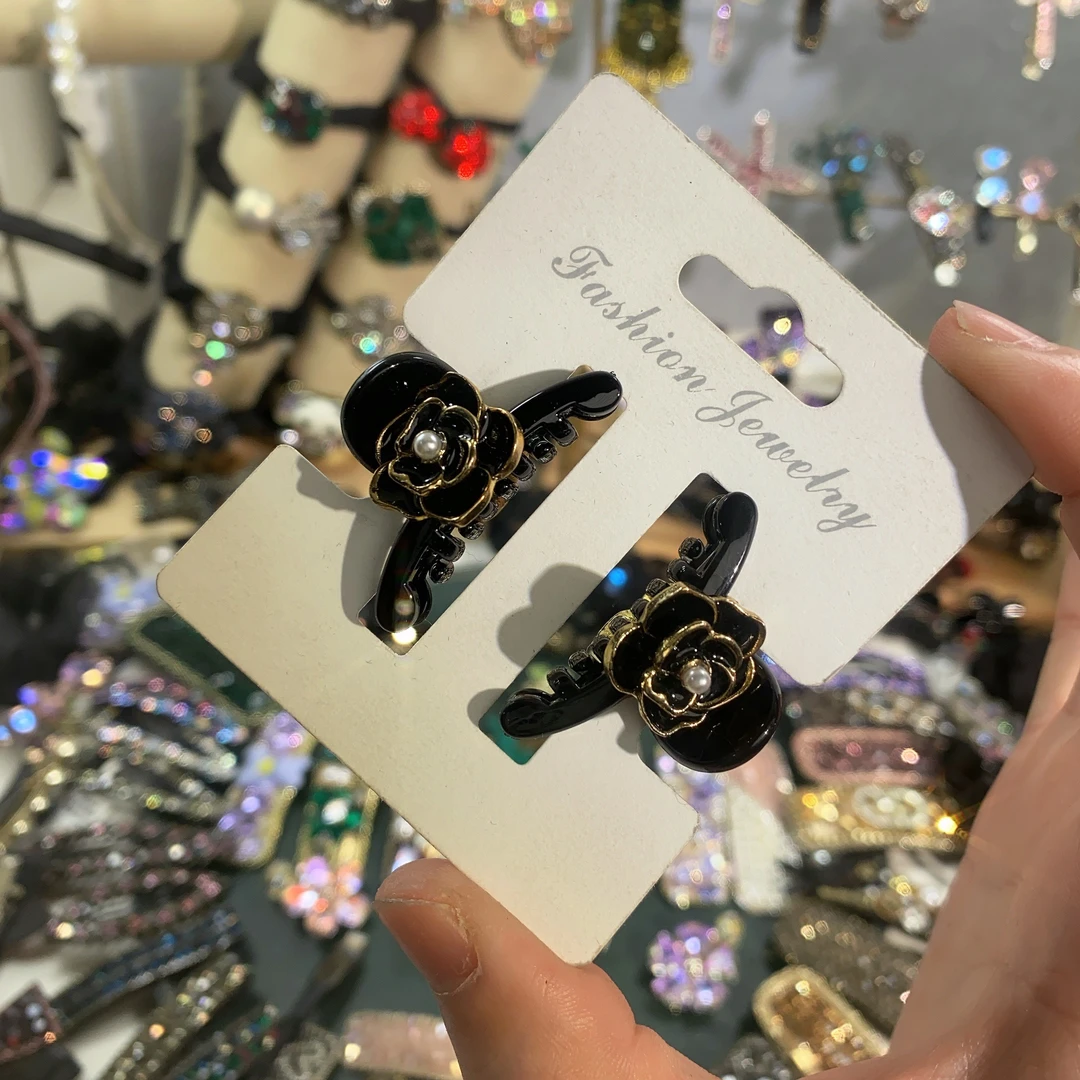 Z0036-山茶花-黑色-小抓夹