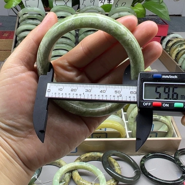 蛇纹石玉未镶嵌手镯20