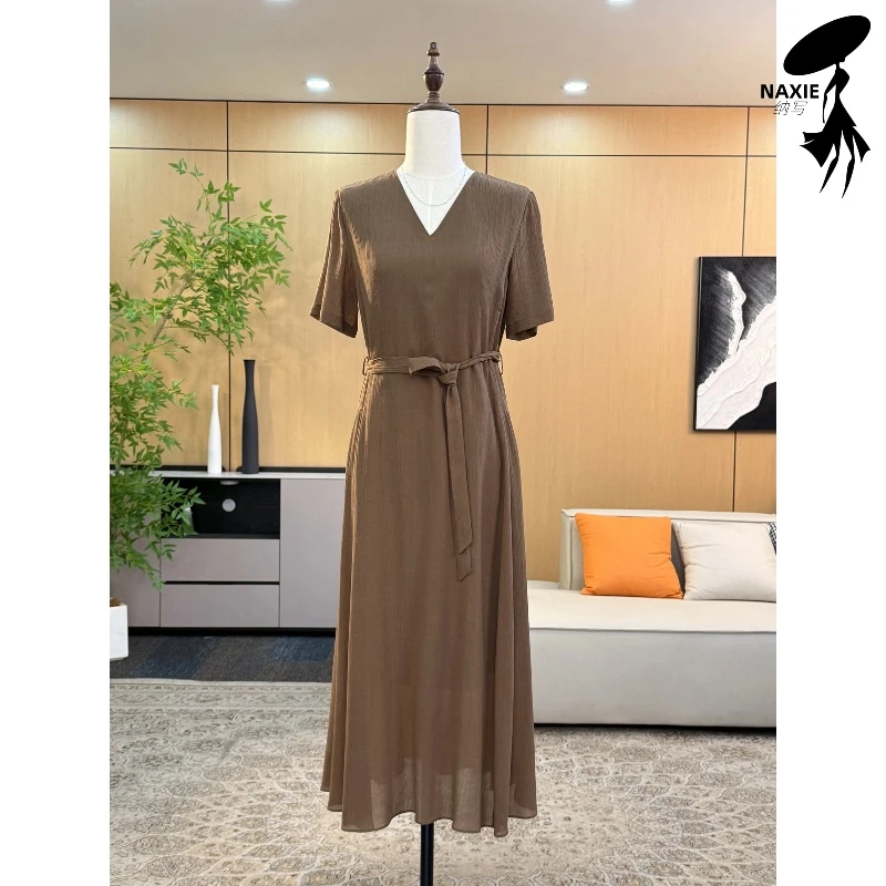 新款夏季高档轻奢V领连衣裙柔软垂感A摆显瘦长裙裙子微收腰女款