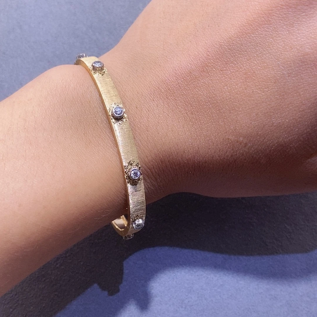 手镯18K金镶嵌钻石5mm拉丝手镯k黄16