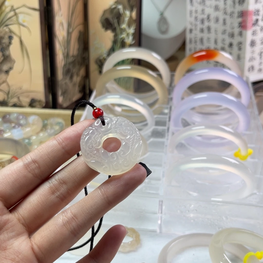 玛瑙/玉髓未镶嵌手镯