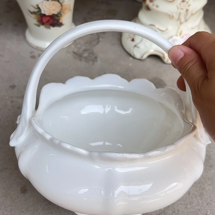 碟微瑕介意勿拍……篮子