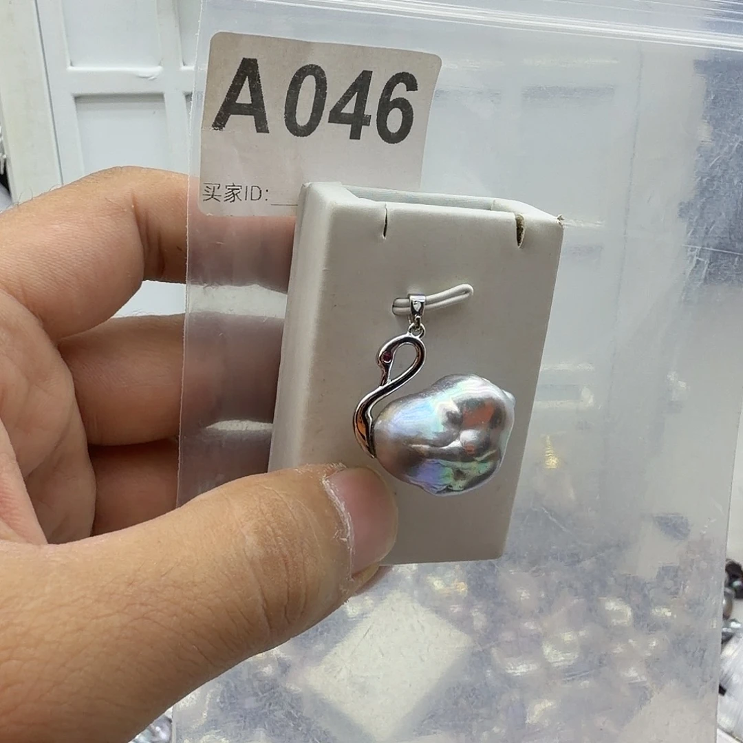 淡水珍珠合金颈饰