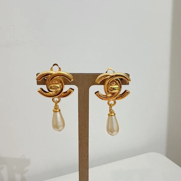 95新 Chanel/香奈儿 Chanel vintage香奈儿中古书包扣珍珠耳夹