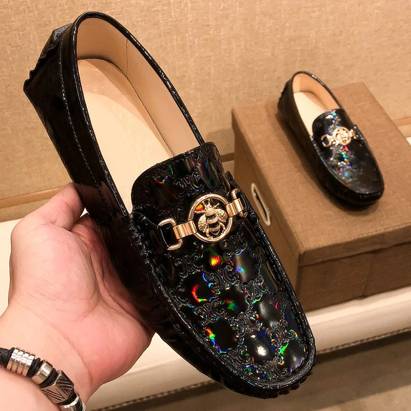 时尚百搭2025年春夏亮面小蜜蜂豆豆鞋男士一脚蹬休闲皮鞋乐福鞋