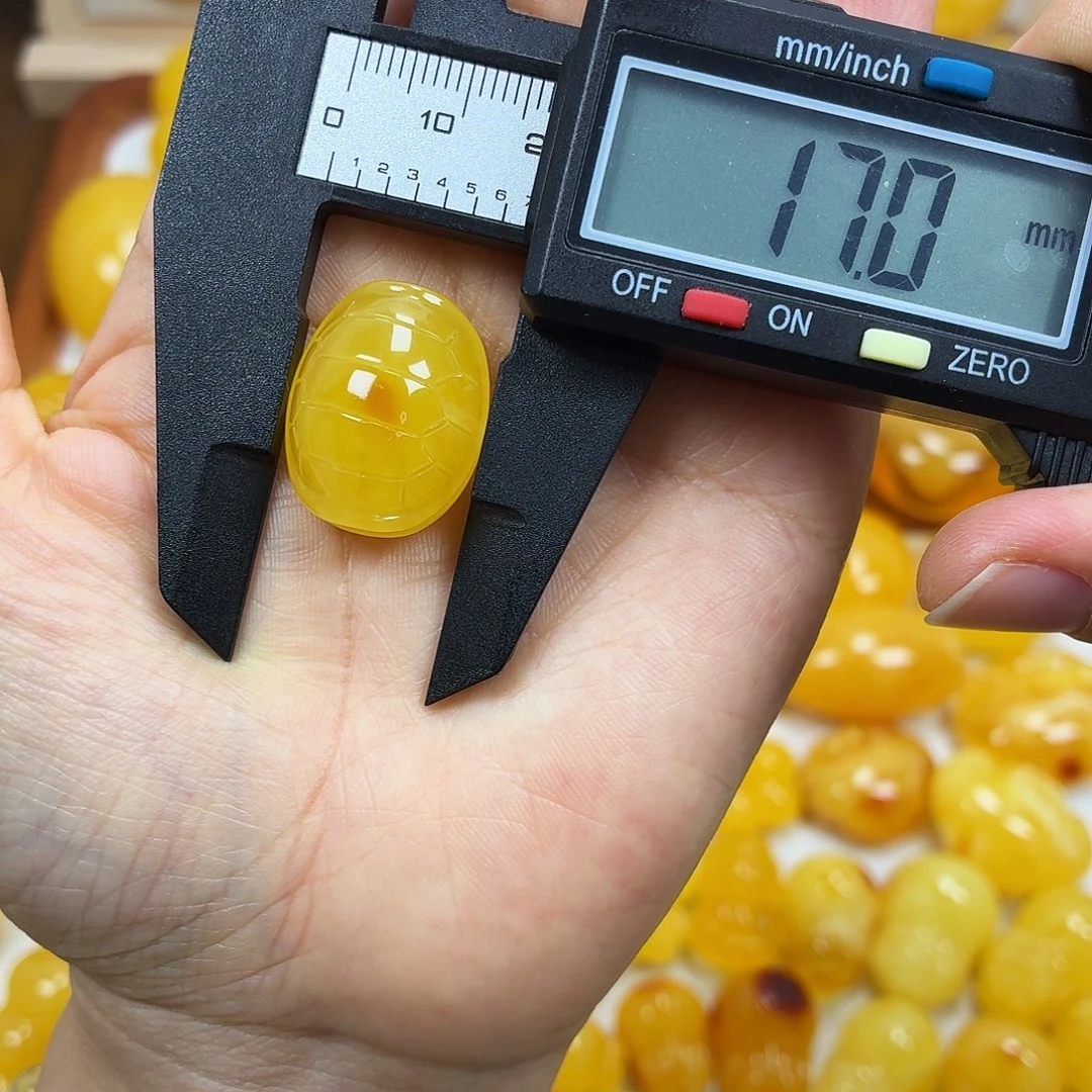 蜜蜡未镶嵌颈饰焦皮浓蜡妖花富甲打孔不退
