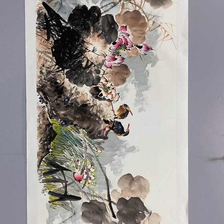 手绘作品等多种形式进行