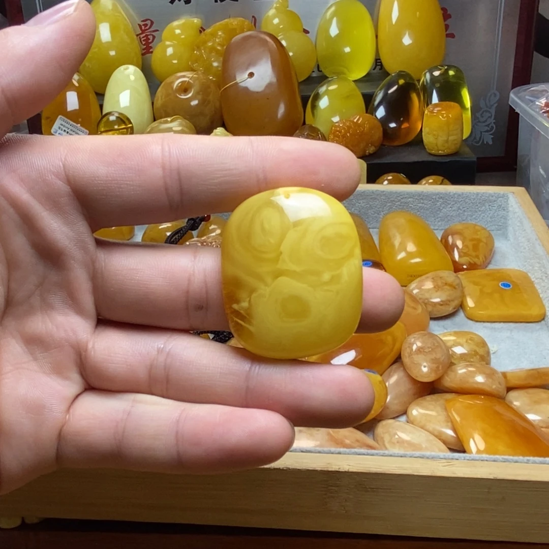琥珀未镶嵌裸石蜜蜡