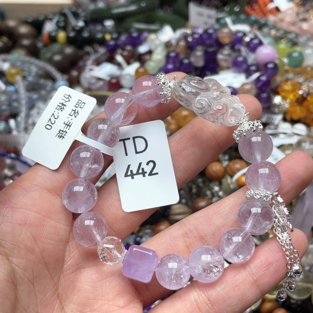 水晶多样性发一只未镶嵌