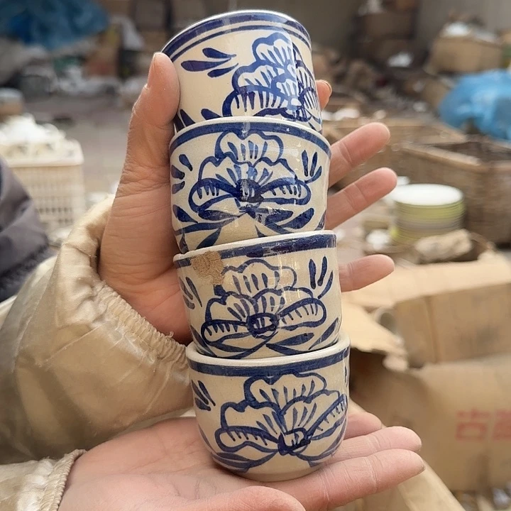 库存微瑕手绘杯四个