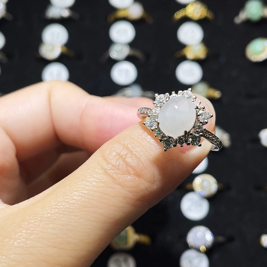 翡翠未镶嵌戒指戒指