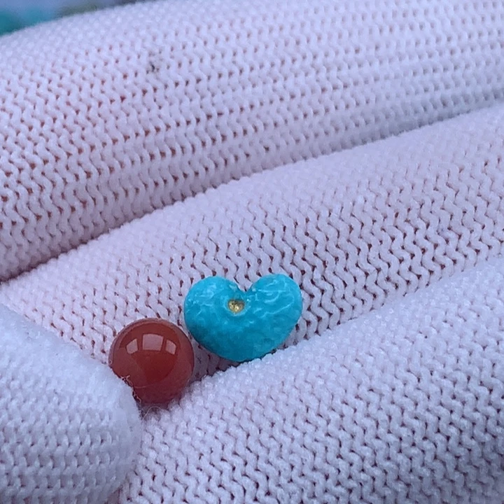 南红玛瑙未镶嵌珠宝奇石