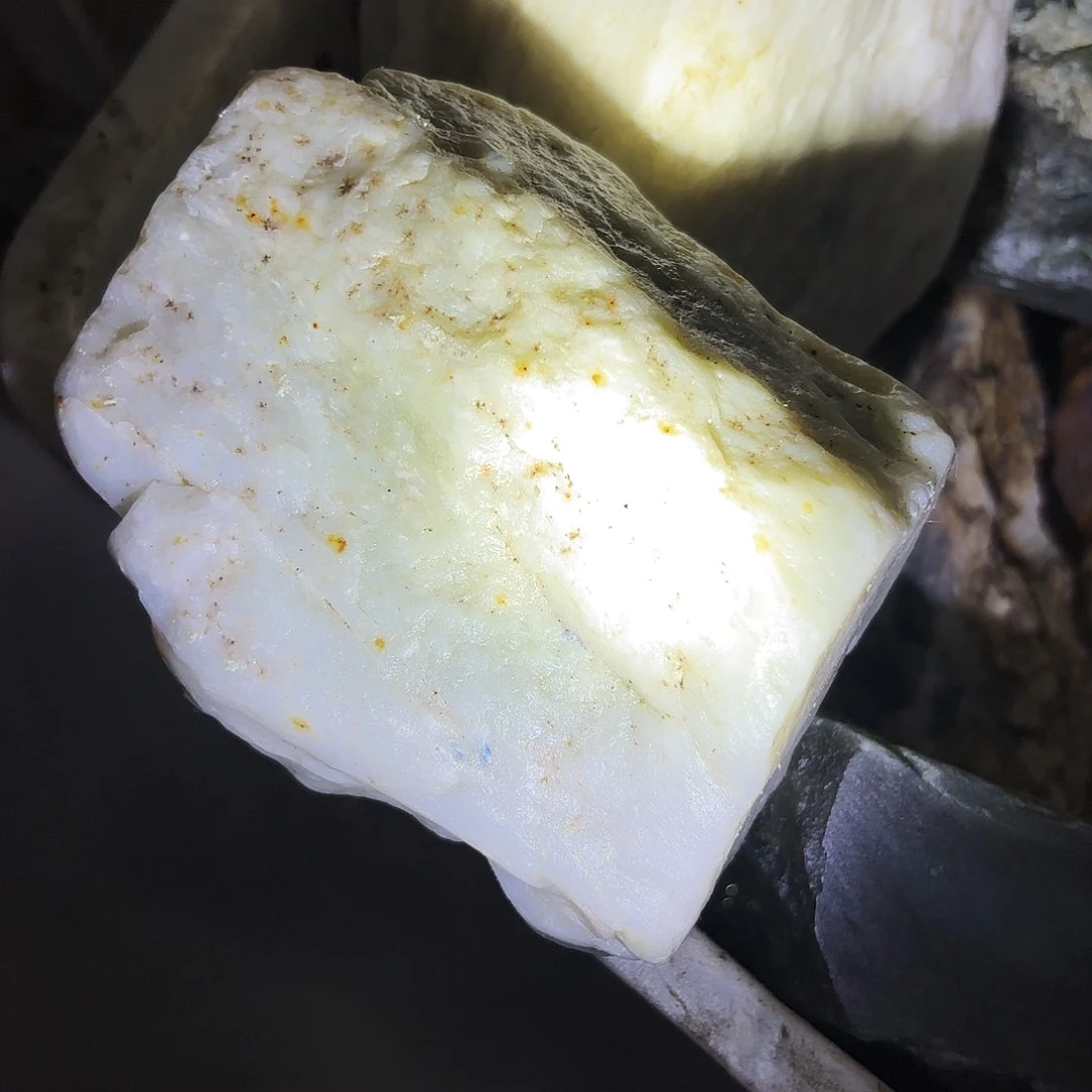 和田玉未镶嵌珠宝奇石