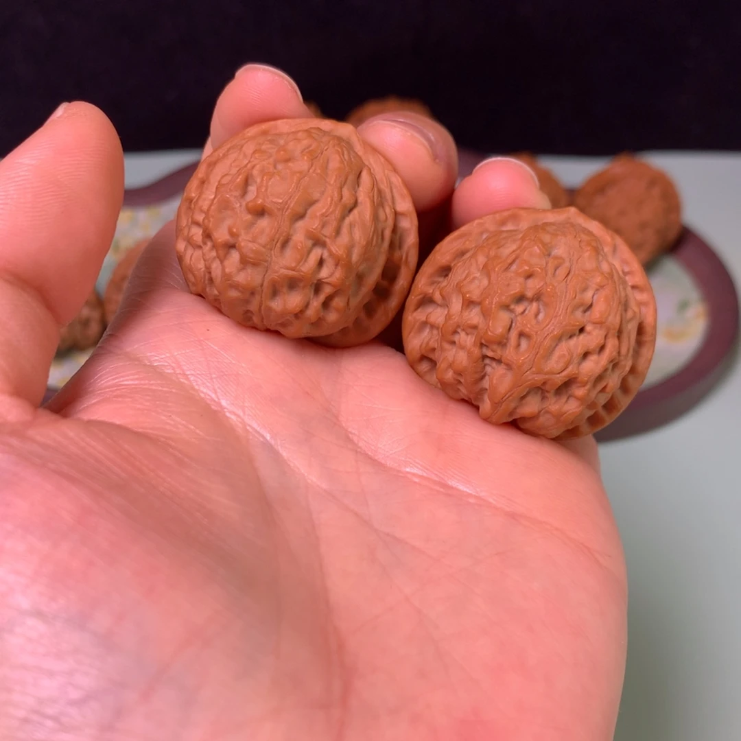 文玩核桃把件金牛