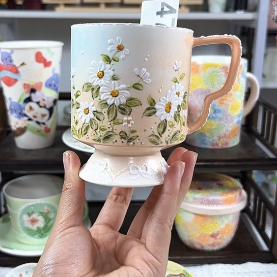 手绘高温釉下彩陶瓷
