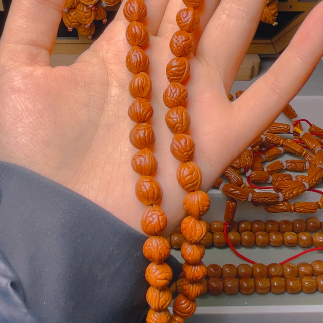 天***发秦岭龙纹桃核手串