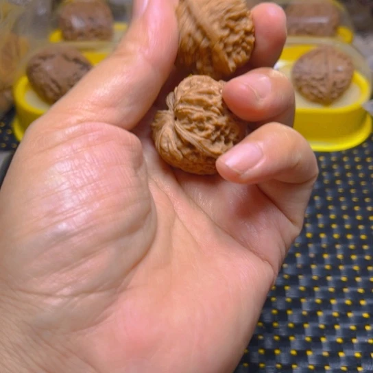 七***叶吊坠文玩核桃绣球