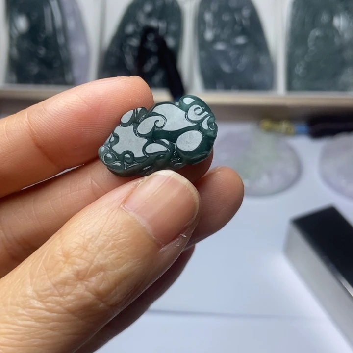 翡翠未镶嵌挂件翡翠