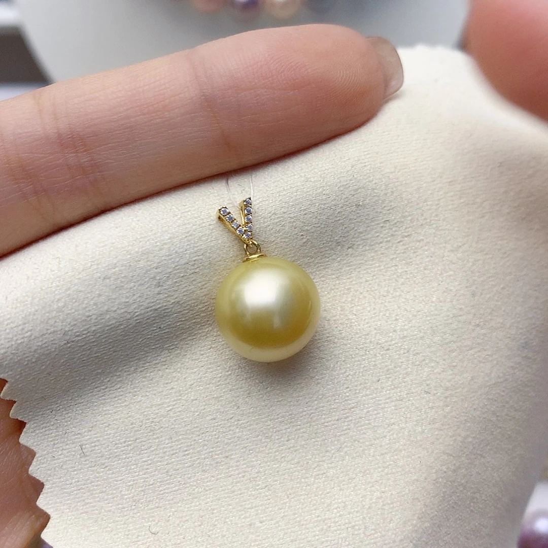 海水珍珠18K金镶嵌颈饰W49