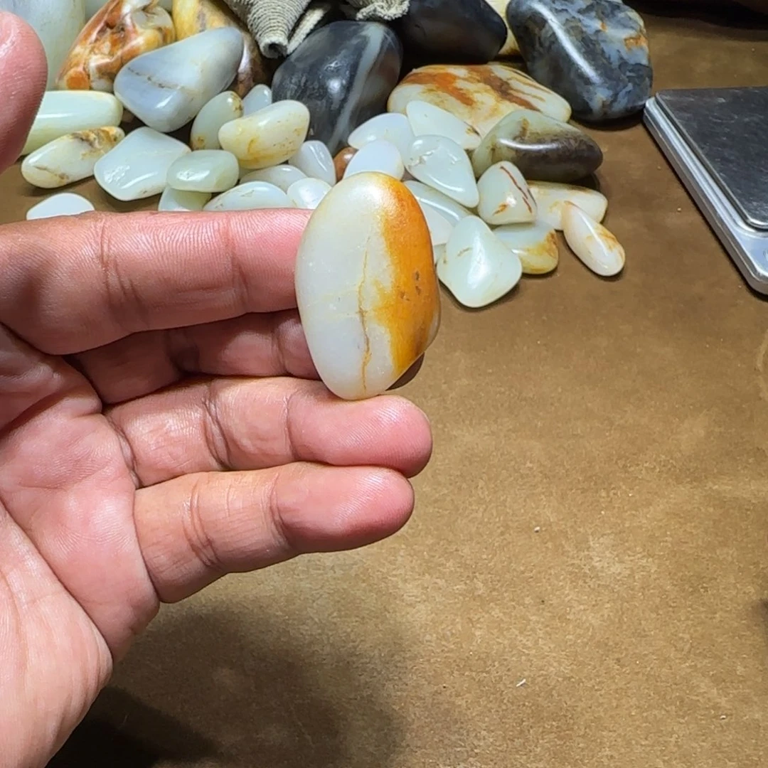 走****和田玉（白玉）未镶嵌颈饰