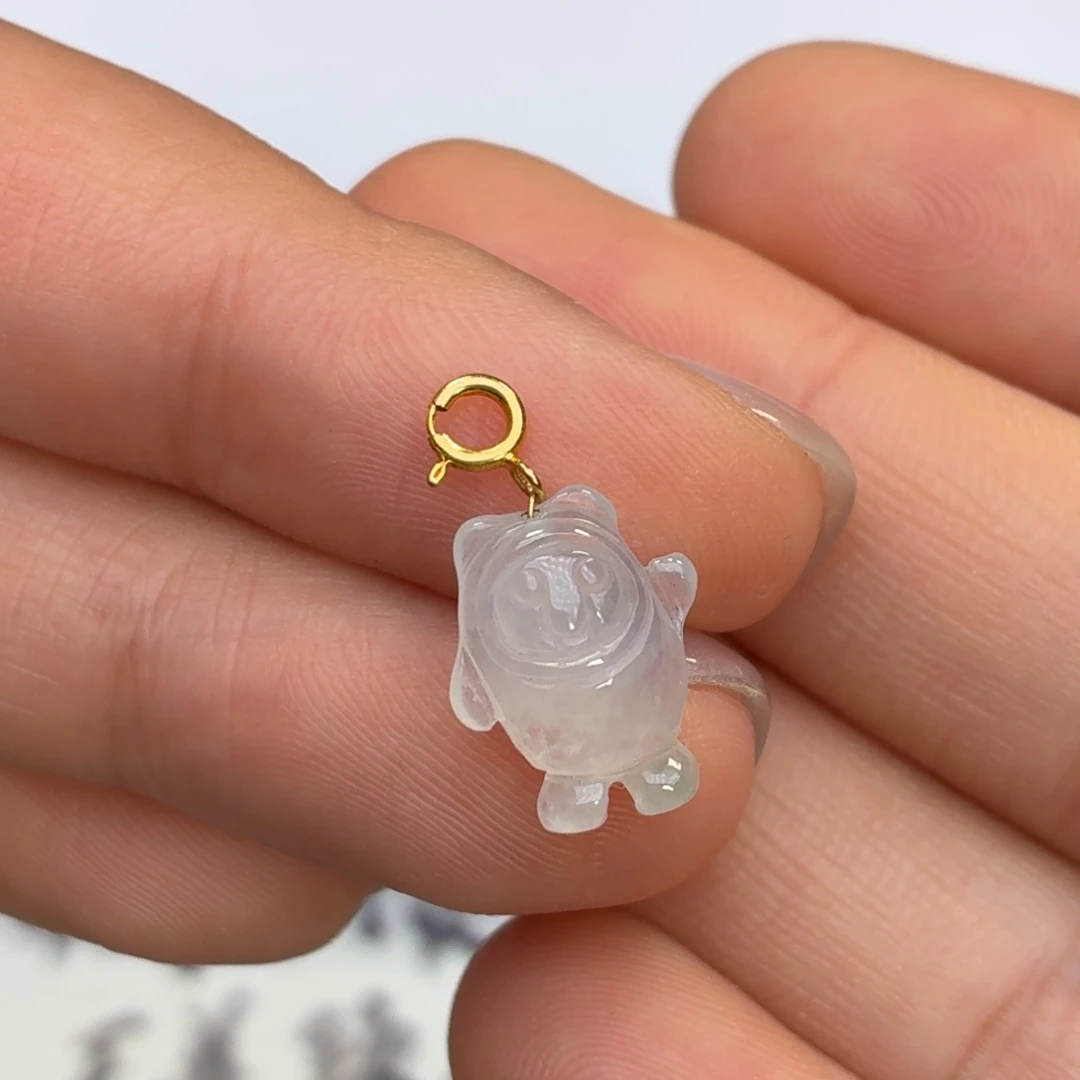 翡翠18K金镶嵌颈饰小熊猫