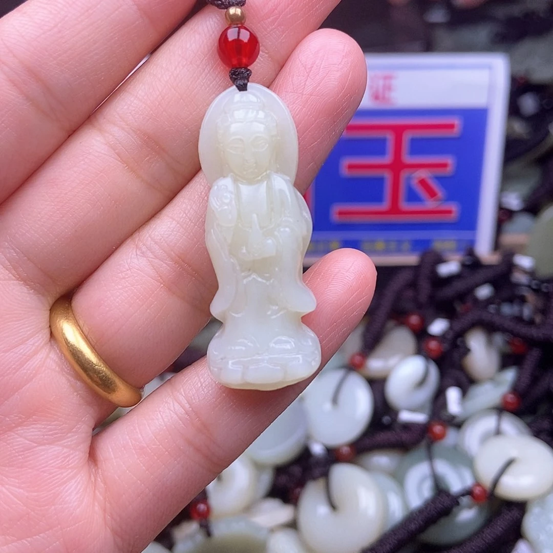 颈饰未镶嵌和田玉