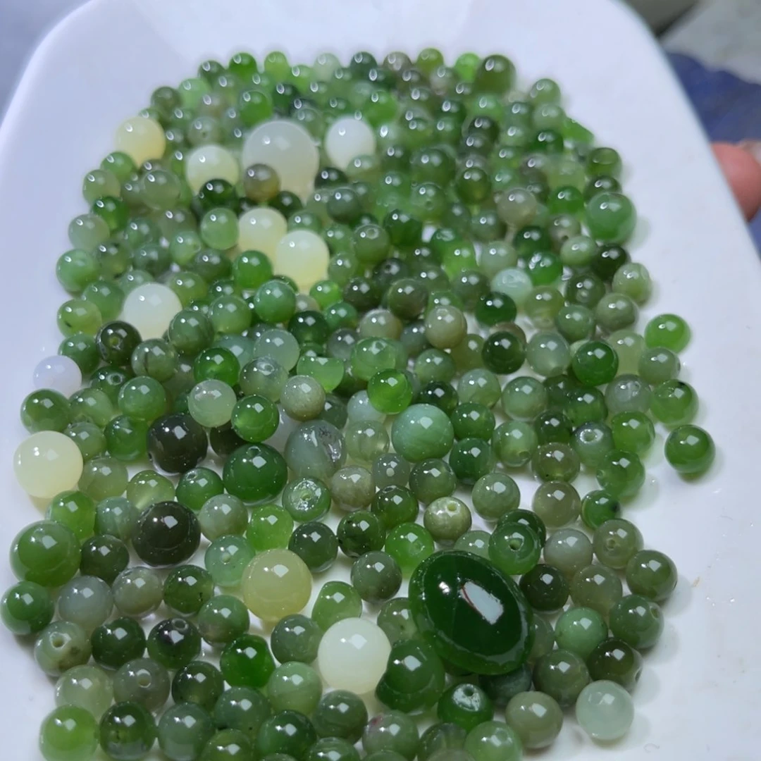 未镶嵌和田玉（碧玉）车挂