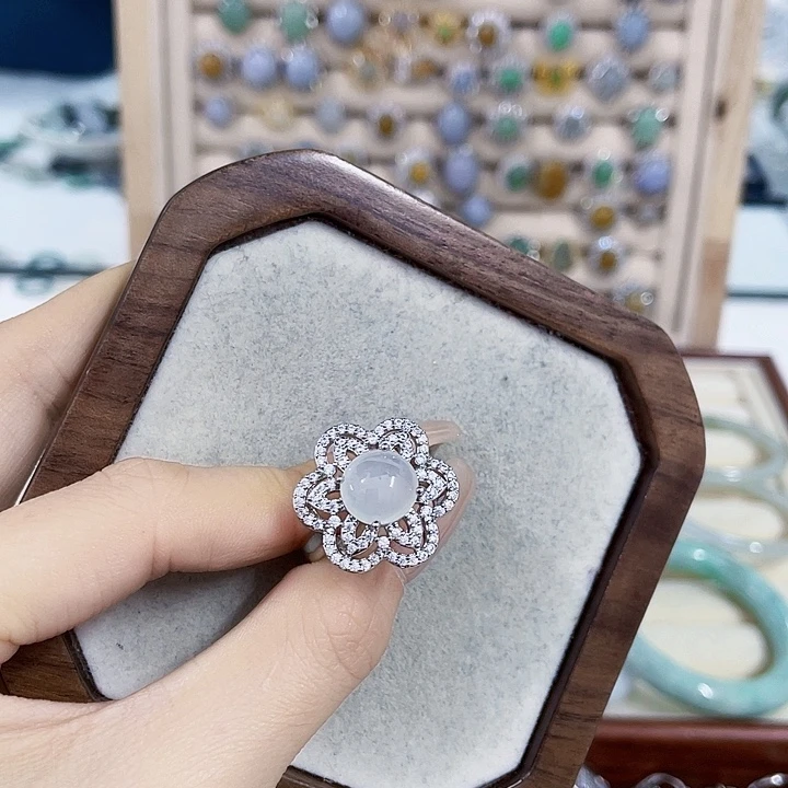 翡翠未镶嵌颈饰天然翡翠Ａ货