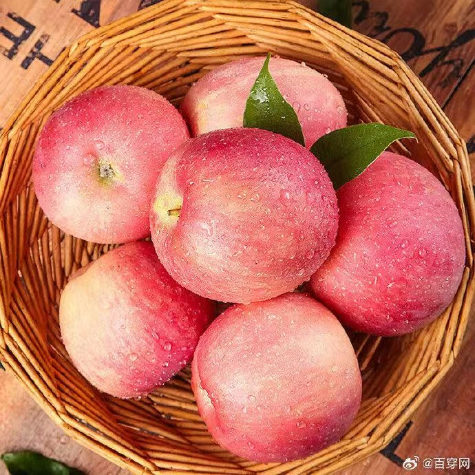 新鲜现摘红富士苹果新鲜脆甜应当季孕妇水果多汁新鲜