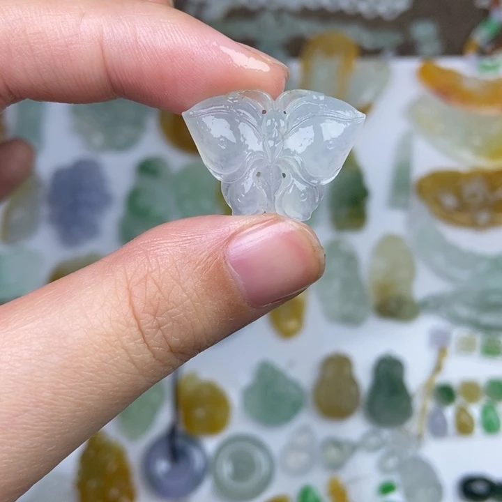 定制翡翠未镶嵌蝴蝶