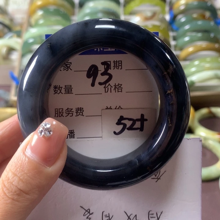 蛇纹石玉未镶嵌手镯93