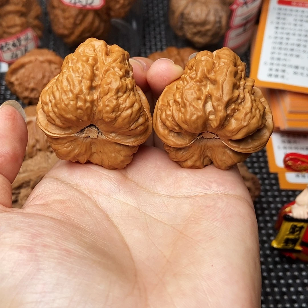 文玩核桃吊坠加*兔蛤蟆40+43