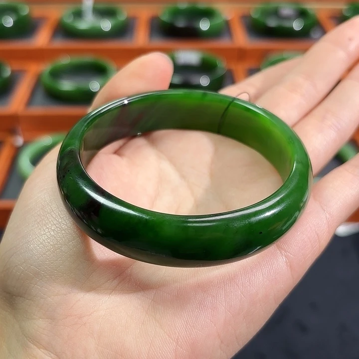 和田玉（碧玉）未镶嵌手镯双耳挂皮5960