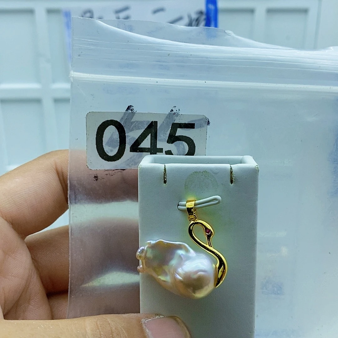 合金淡水珍珠颈饰