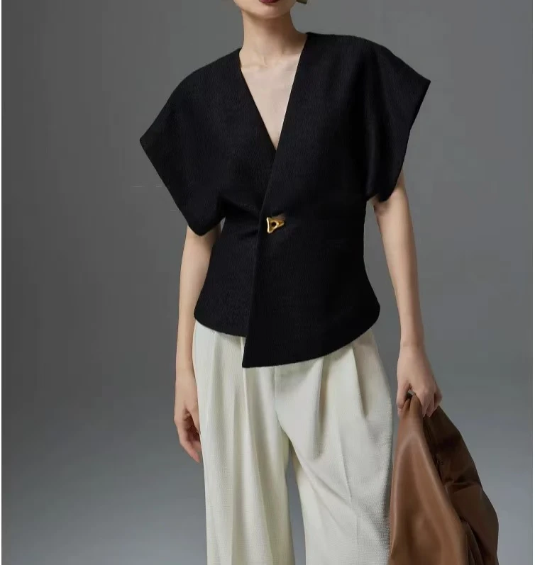 hr不对称上衣衣1606（扣子不一样）