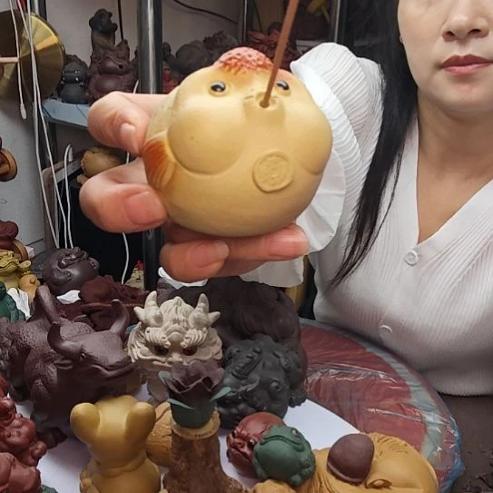 菲***莱宜兴紫砂黄段泥泡泡鱼