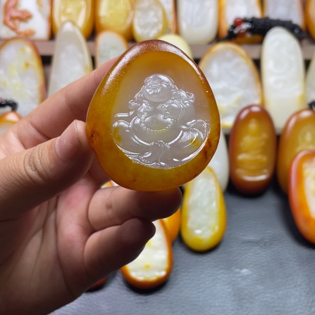 颈饰未镶嵌和田玉