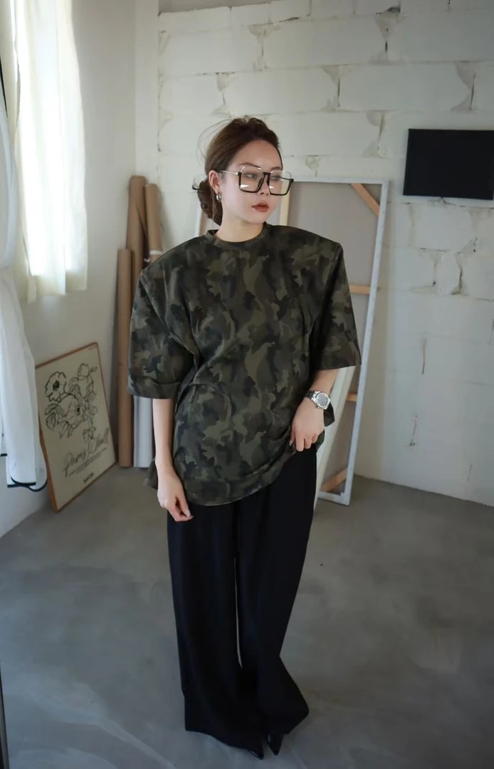 KIOKWANG//男女同款 复古迷彩宽松廓形圆领短袖垫肩T恤上衣