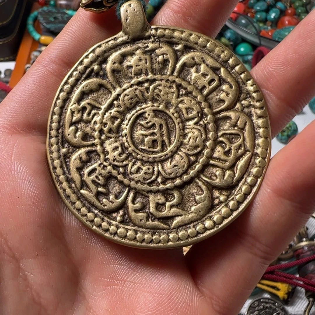 郑***阳颈饰玻璃啊啊啊啊啊啊啊