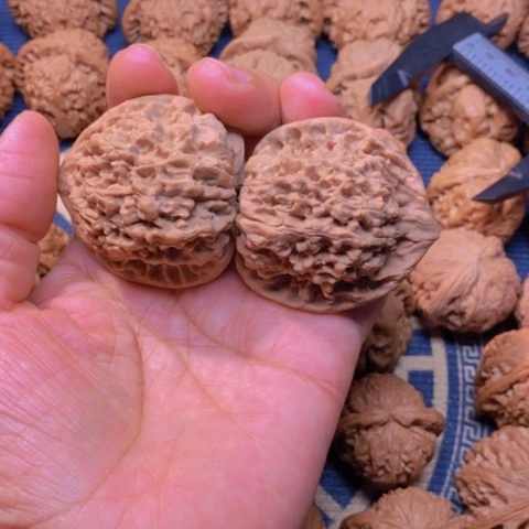 【闪购商品】吊坠文玩核桃名****空官帽46