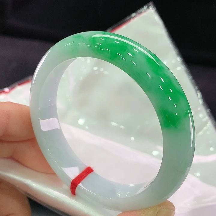 翡翠手镯未镶嵌正圈52-53