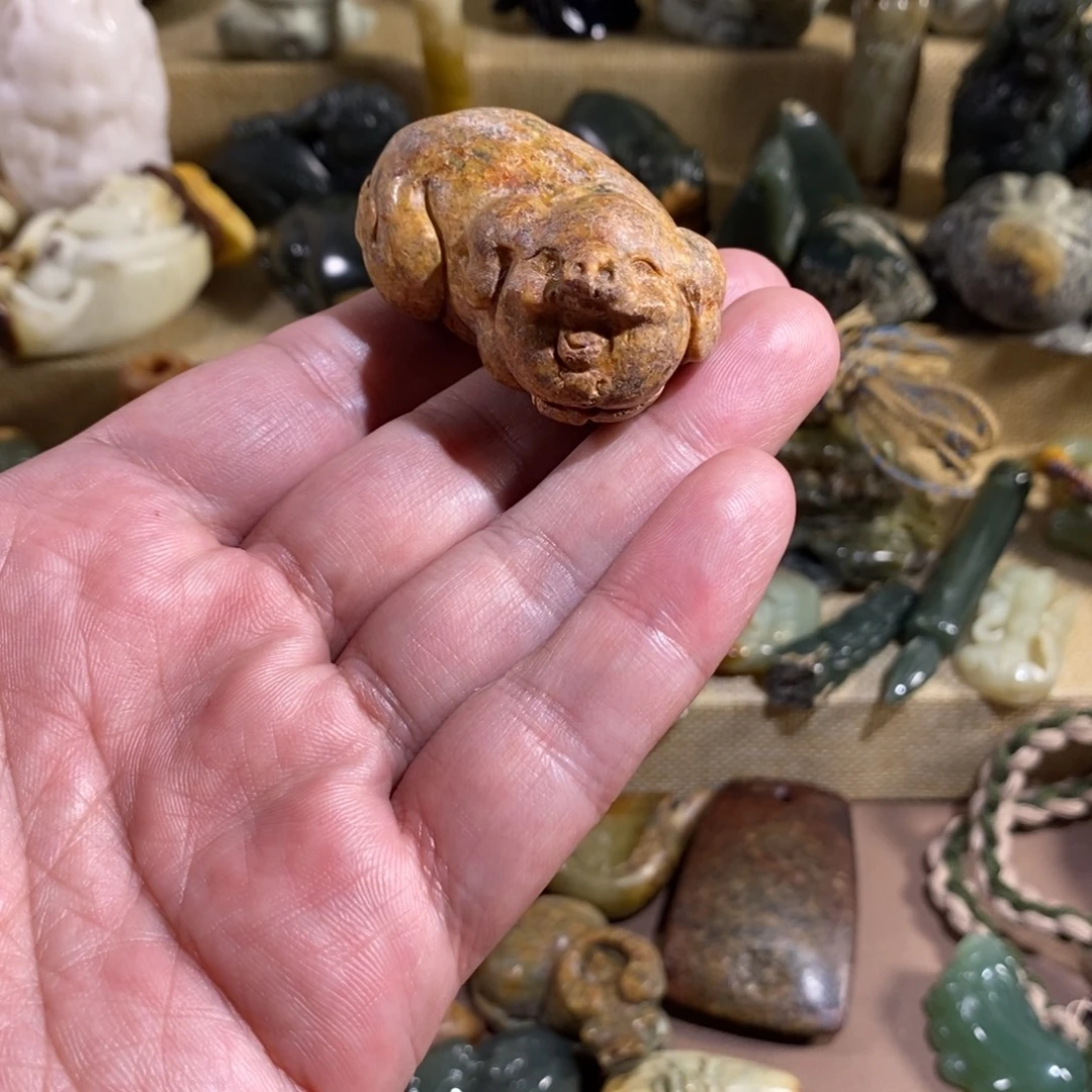 沐***店未镶嵌透闪石质玉挂件