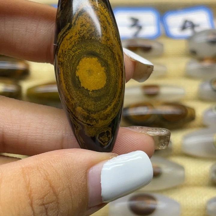 未镶嵌颈饰玛瑙/玉髓