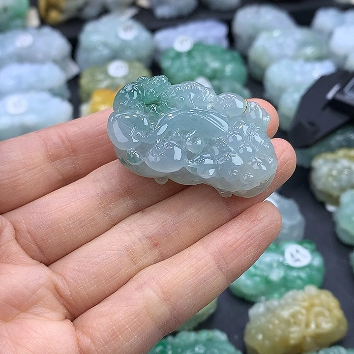 翡翠未镶嵌颈饰天然缅甸A货翡翠貔貅吊坠