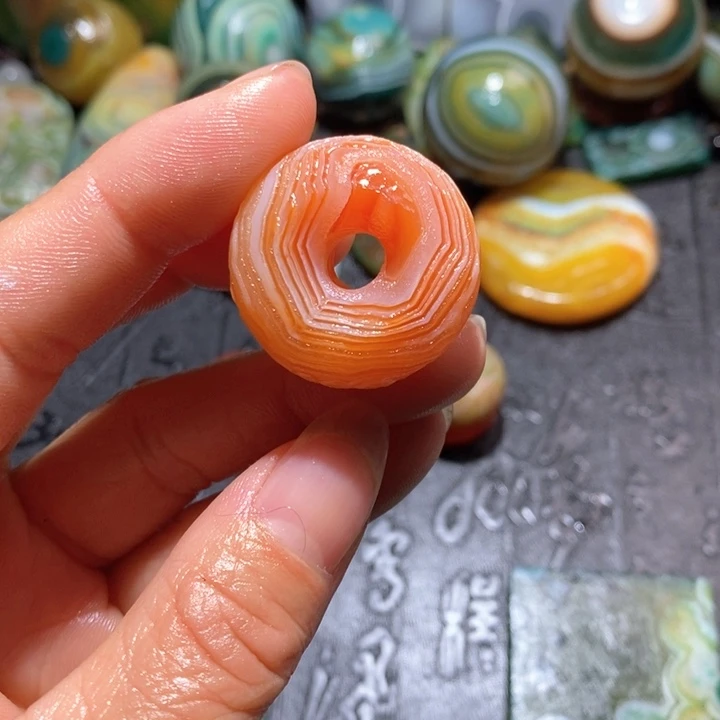 玛瑙/玉髓颈饰未镶嵌贾*心
