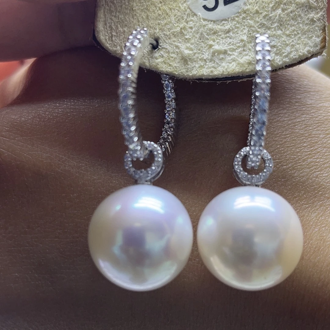 银S925镶嵌耳饰淡水珍珠
