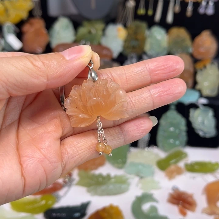 蛇纹石玉未镶嵌吊坠(赠链)