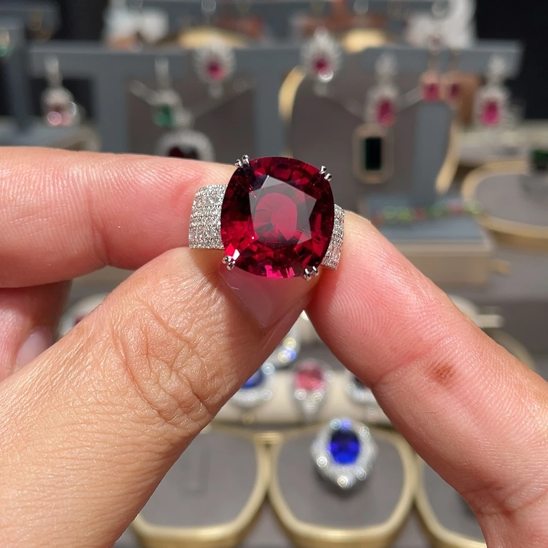 碧玺戒指18K金镶嵌12.55ct