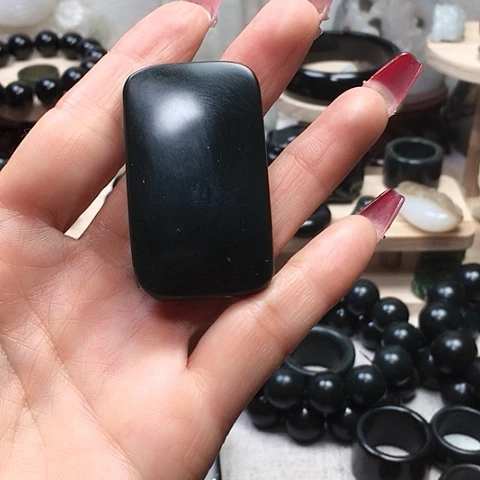 未镶嵌手串和田玉